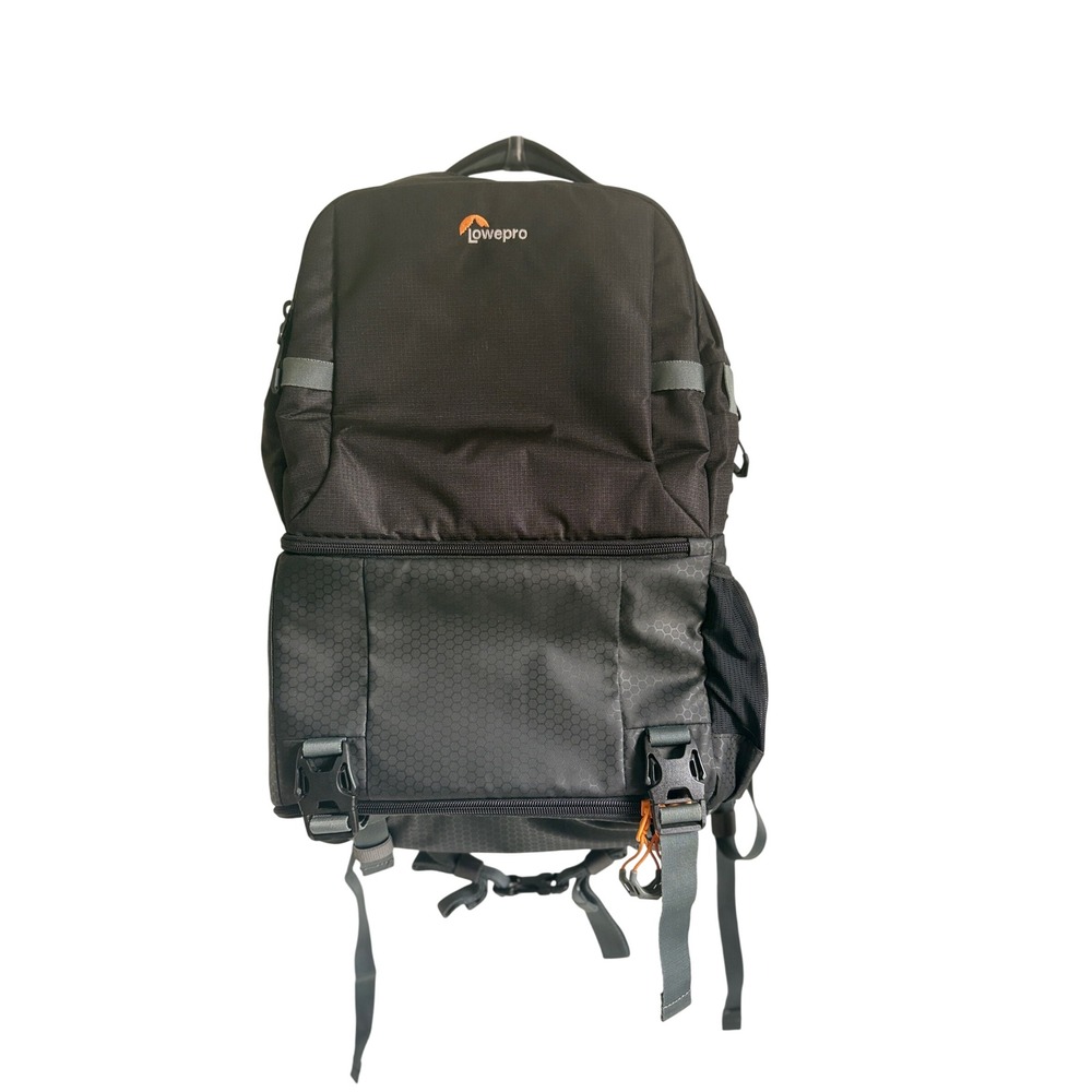 Like-New Lowepro Fastpack BP 250 AW III Camera Backpack Black Laptop Compartment